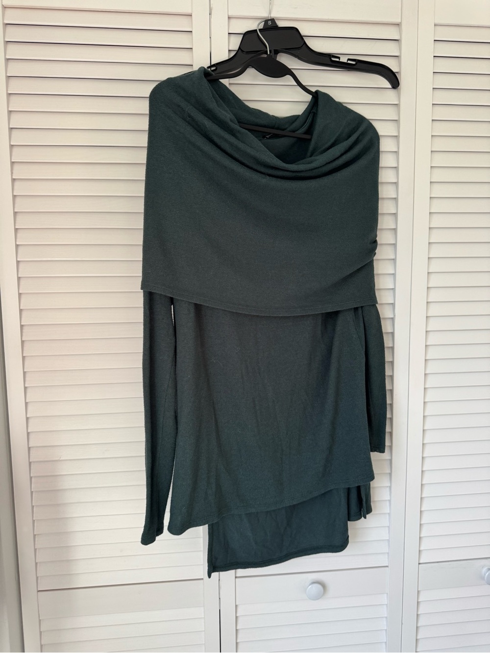 Gibson Dark green Drape Neck Long Sleeve Top